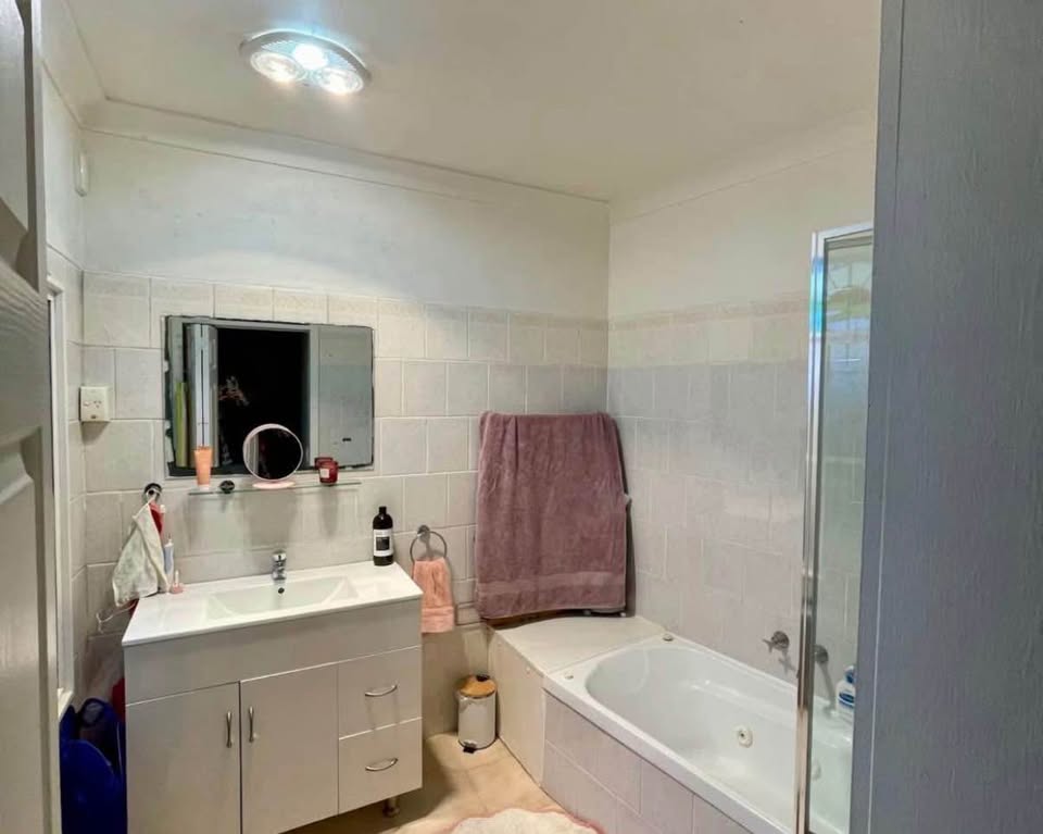 Room Available in Surry Hills
