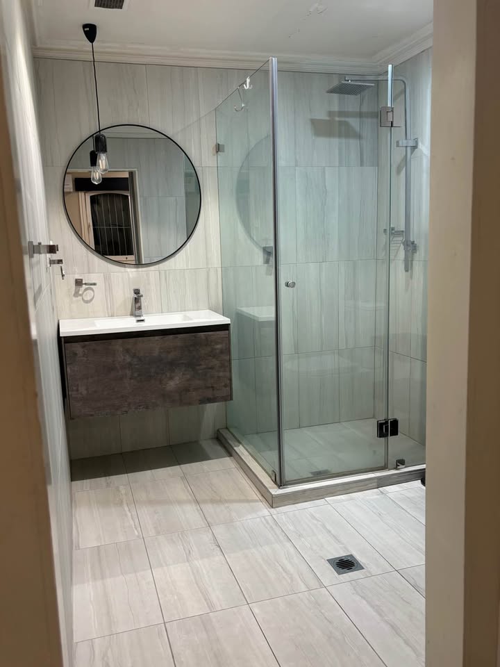 Private Room with Ensuite in Alexandria