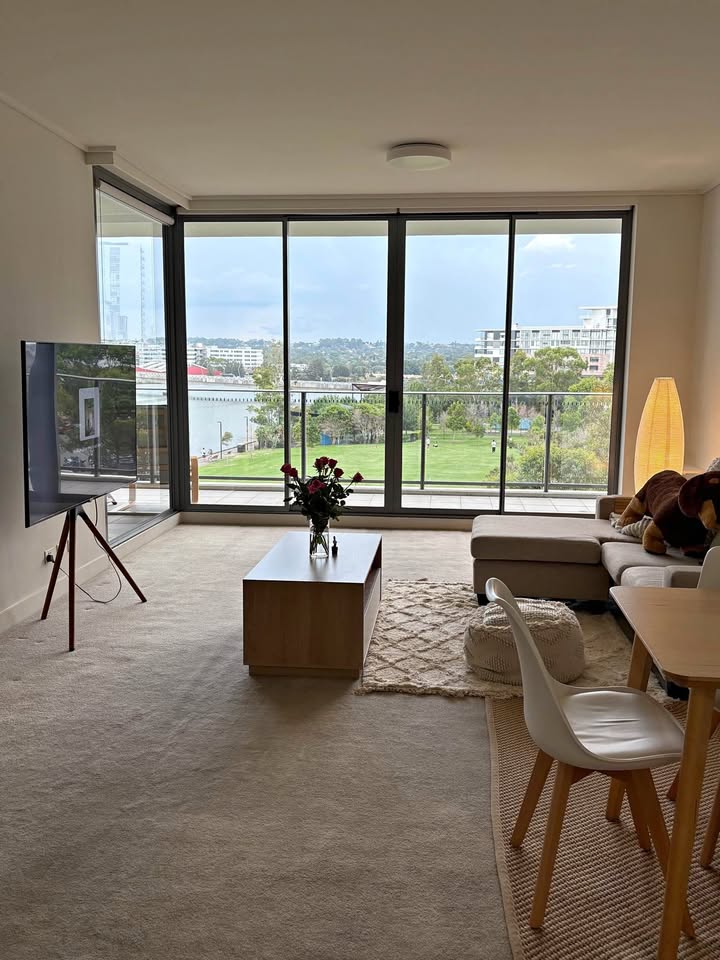 [Rhodes] Private room with ensuite